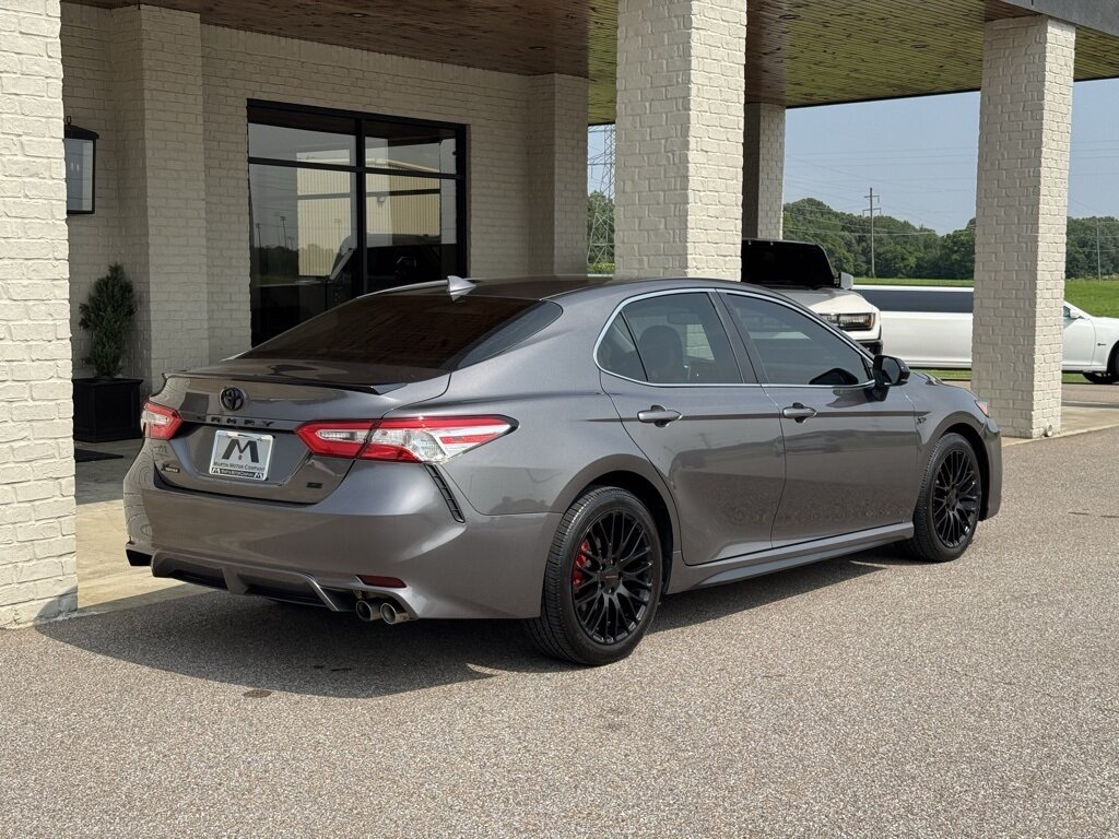 2020 Toyota Camry SE - Photo 11 - Martin, TN 38237