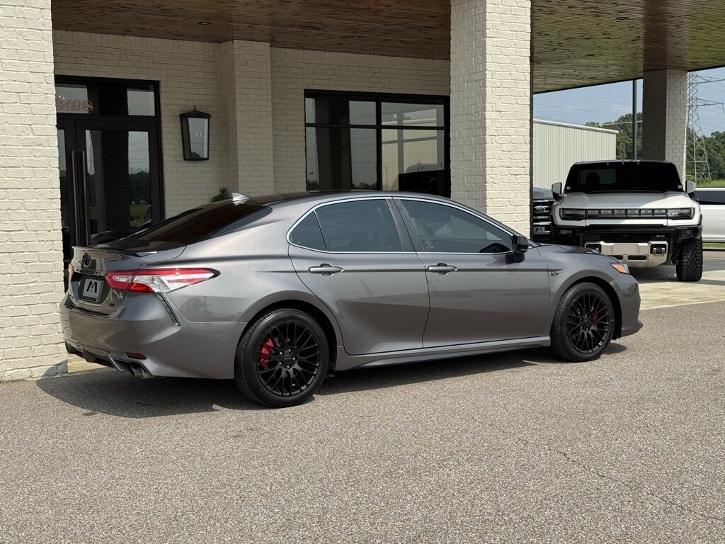 2020 Toyota Camry SE - Photo 12 - Martin, TN 38237