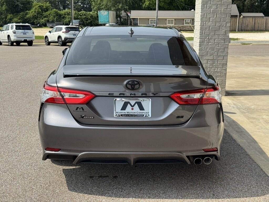 2020 Toyota Camry SE - Photo 10 - Martin, TN 38237