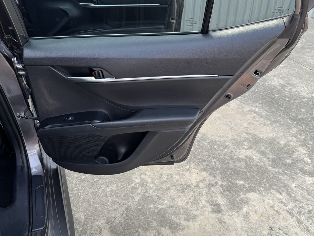 2020 Toyota Camry SE - Photo 35 - Martin, TN 38237