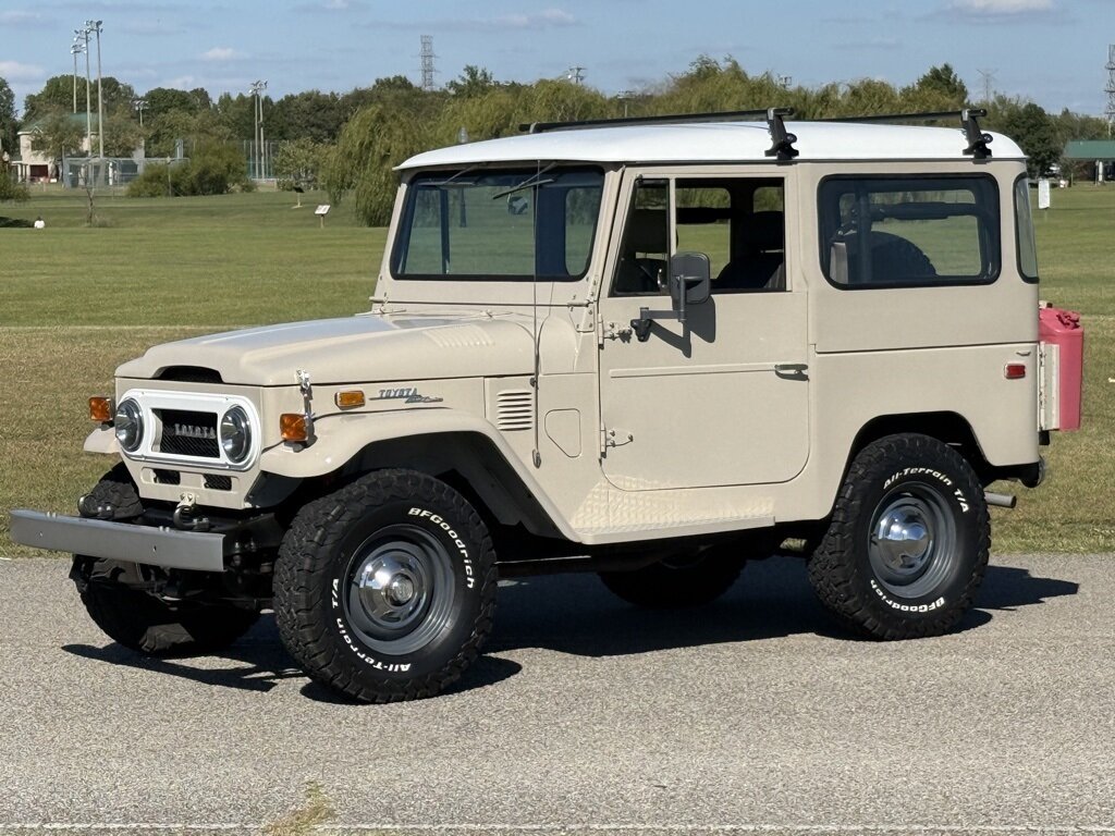 1973 Toyota Land Cruiser - Photo 12 - Martin, TN 38237