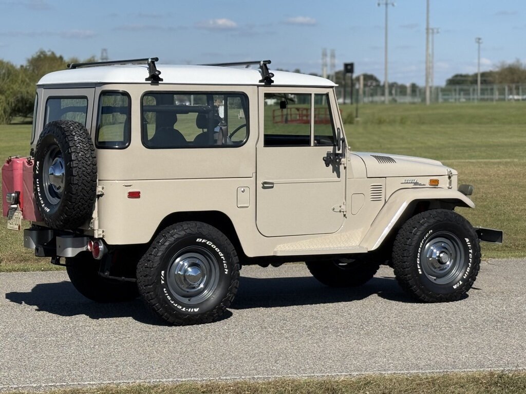 1973 Toyota Land Cruiser - Photo 10 - Martin, TN 38237