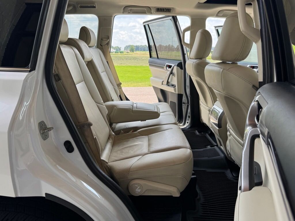 2022 Lexus GX 460 460 Luxury - Photo 43 - Martin, TN 38237