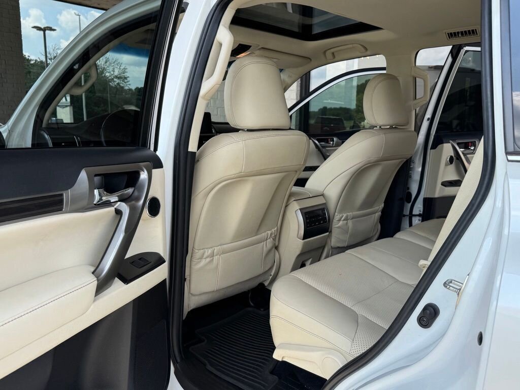 2022 Lexus GX 460 460 Luxury - Photo 37 - Martin, TN 38237