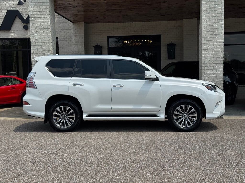 2022 Lexus GX 460 460 Luxury - Photo 15 - Martin, TN 38237