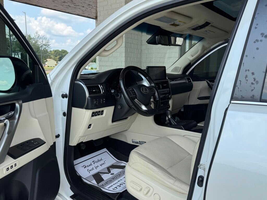 2022 Lexus GX 460 460 Luxury - Photo 20 - Martin, TN 38237