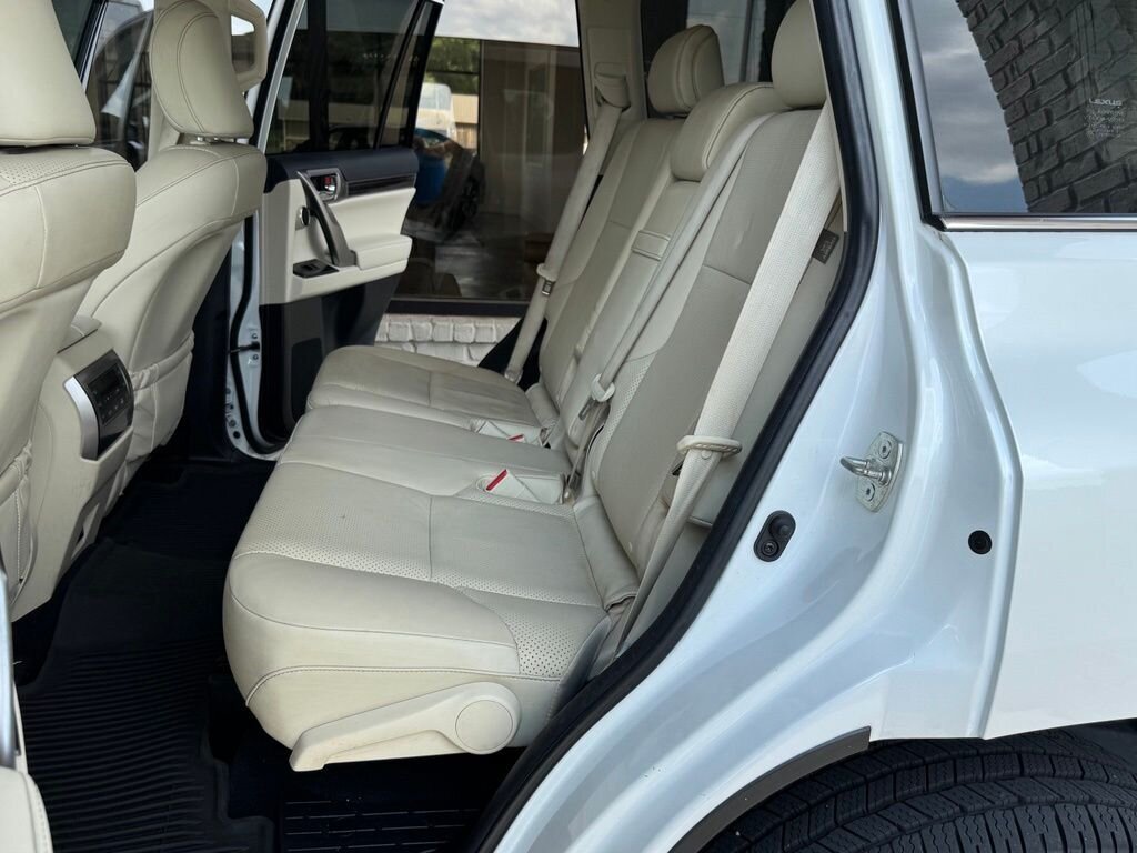 2022 Lexus GX 460 460 Luxury - Photo 38 - Martin, TN 38237