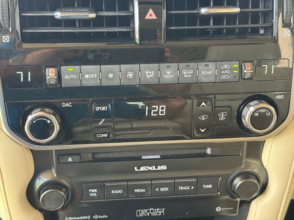 2022 Lexus GX 460 460 Luxury - Photo 28 - Martin, TN 38237