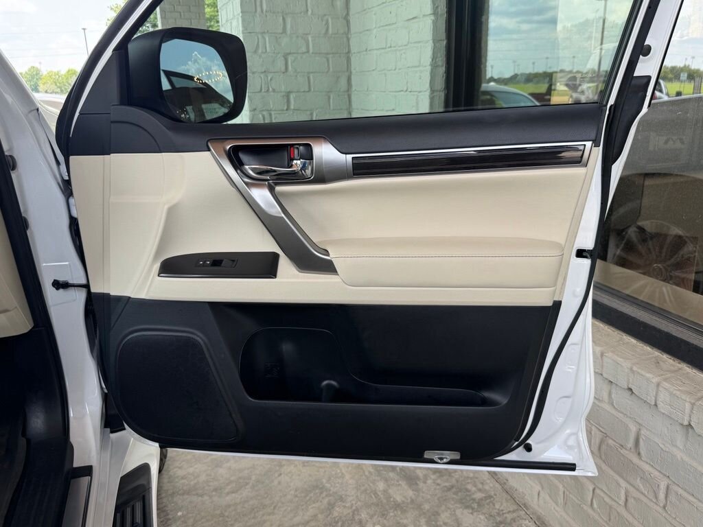 2022 Lexus GX 460 460 Luxury - Photo 47 - Martin, TN 38237