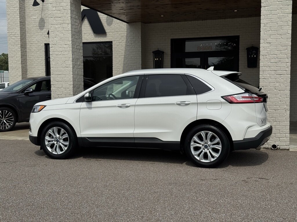 2020 Ford Edge Titanium - Photo 8 - Martin, TN 38237