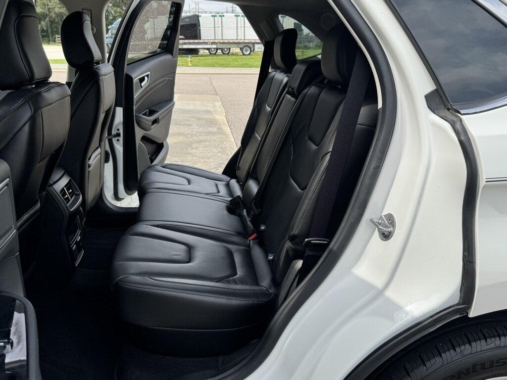 2020 Ford Edge Titanium - Photo 38 - Martin, TN 38237