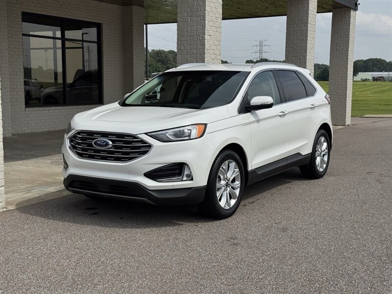 2020 Ford Edge Titanium - Photo 3 - Martin, TN 38237