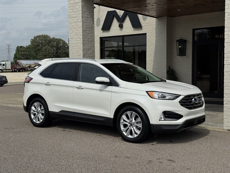 2020 Ford Edge Titanium - Photo 1 - Martin, TN 38237