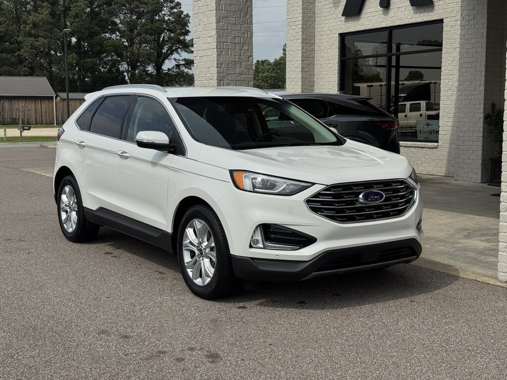 2020 Ford Edge Titanium - Photo 19 - Martin, TN 38237