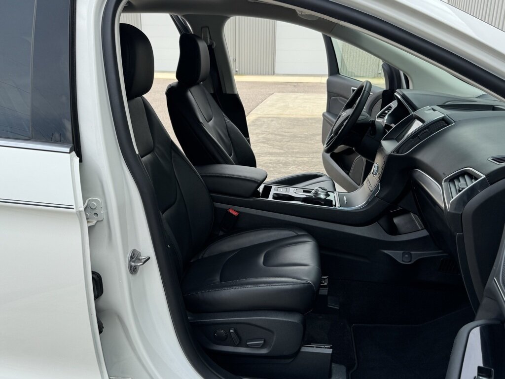 2020 Ford Edge Titanium - Photo 45 - Martin, TN 38237
