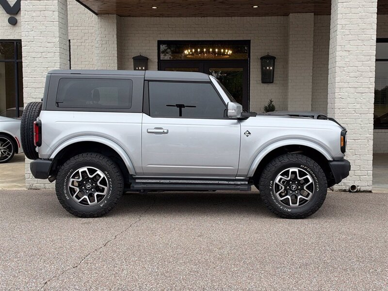 2022 Ford Bronco Outer Banks - Photo 4 - Martin, TN 38237