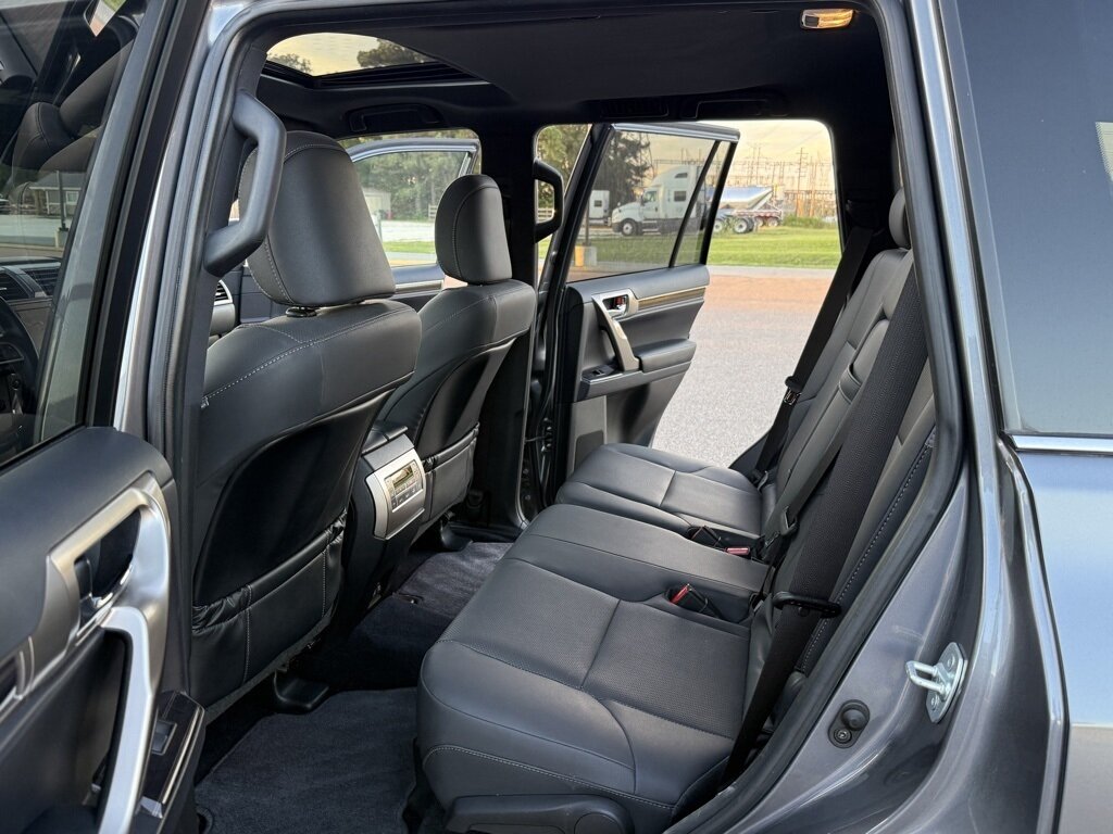 2021 Lexus GX 460   - Photo 35 - Martin, TN 38237