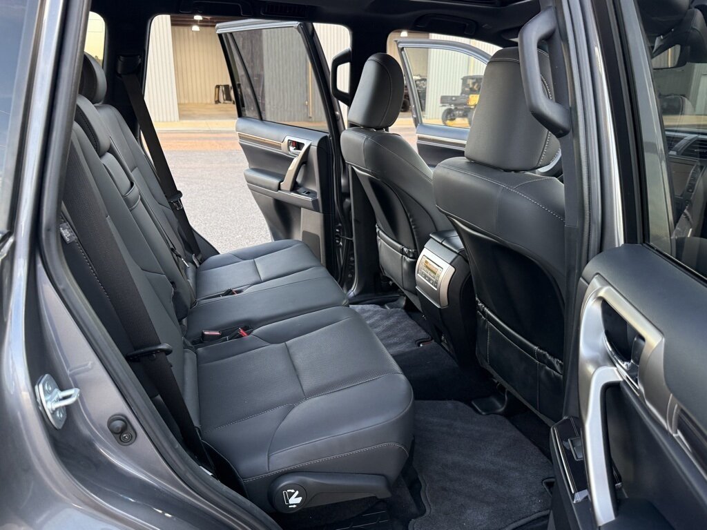 2021 Lexus GX 460   - Photo 40 - Martin, TN 38237