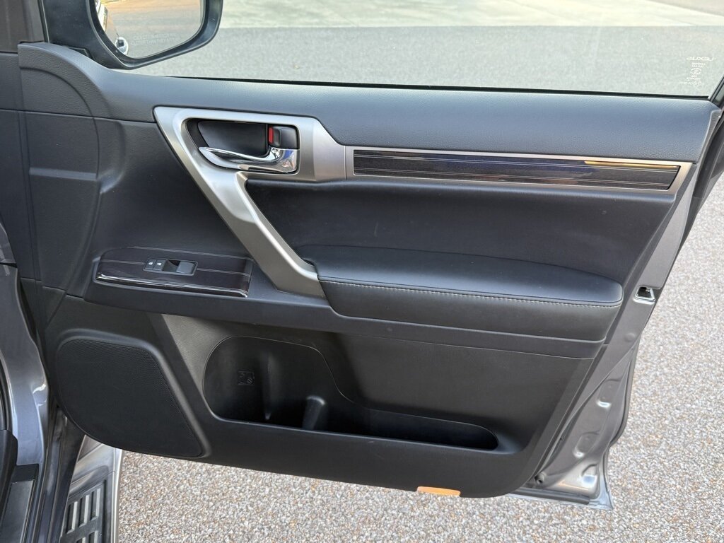 2021 Lexus GX 460   - Photo 46 - Martin, TN 38237