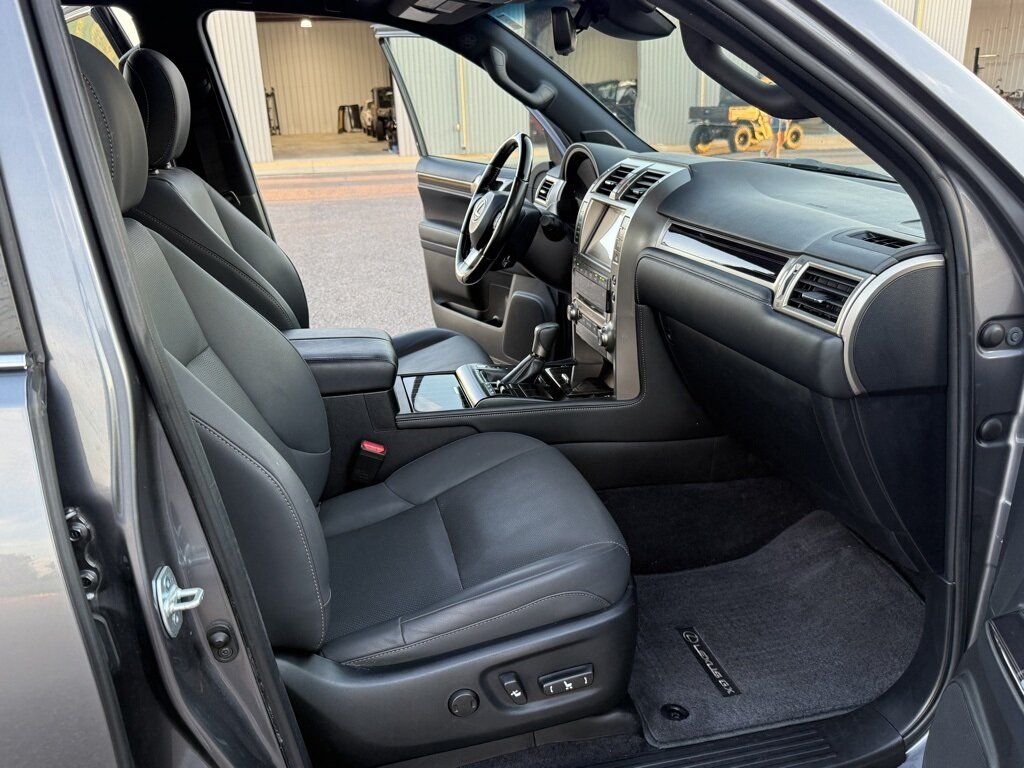 2021 Lexus GX 460   - Photo 44 - Martin, TN 38237