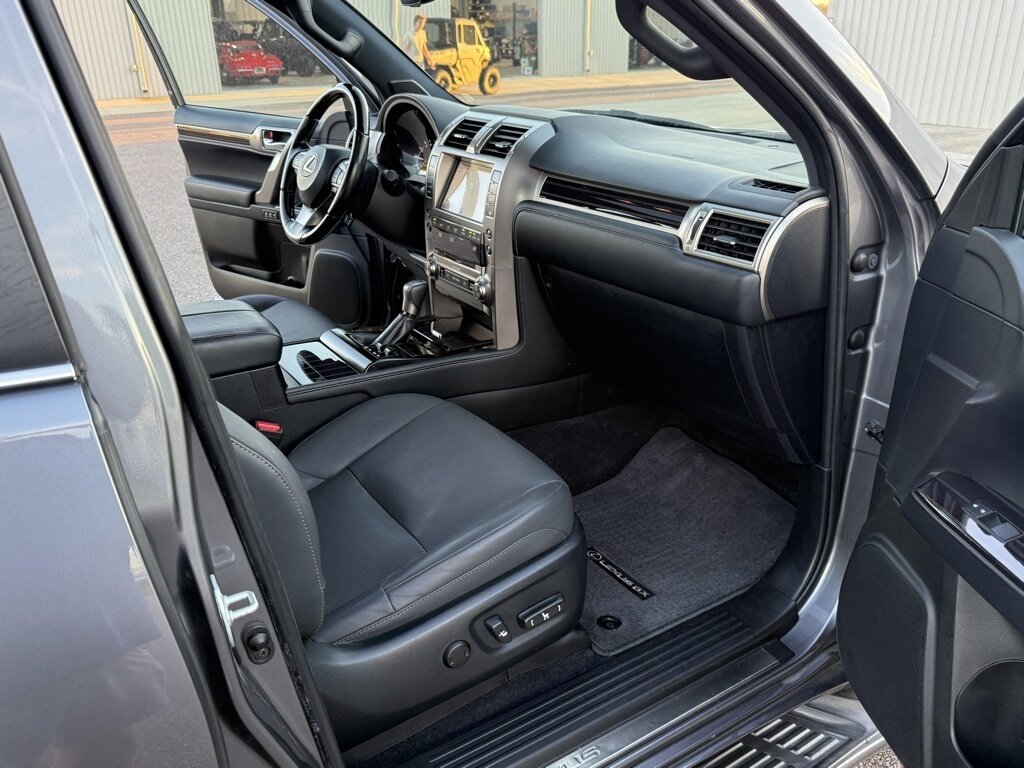 2021 Lexus GX 460   - Photo 43 - Martin, TN 38237