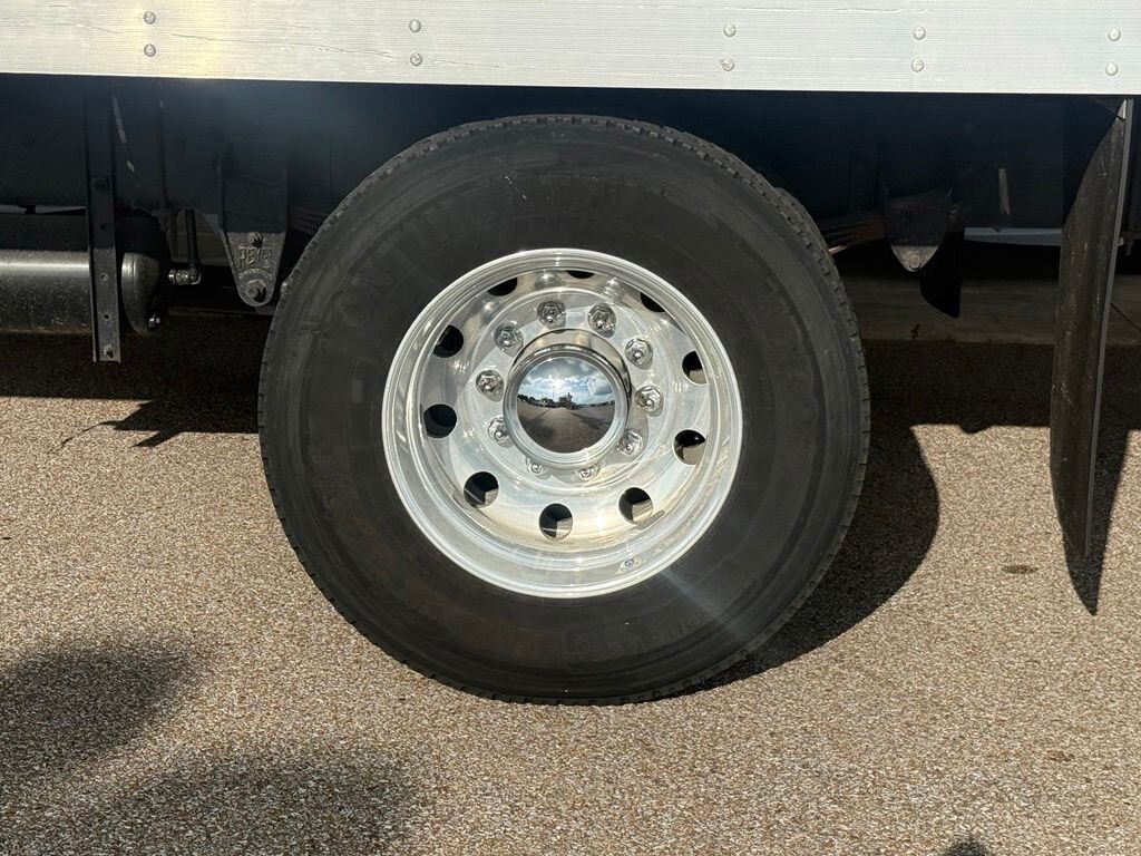 2020 Peterbilt 337 BOX   - Photo 16 - Martin, TN 38237