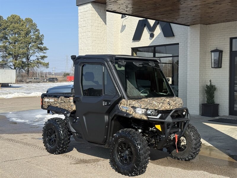 2021 Can-Am Defender Limited HD10   - Photo 1 - Martin, TN 38237