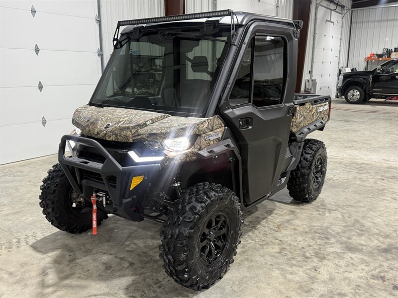 2021 Can-Am Defender Limited HD10   - Photo 3 - Martin, TN 38237