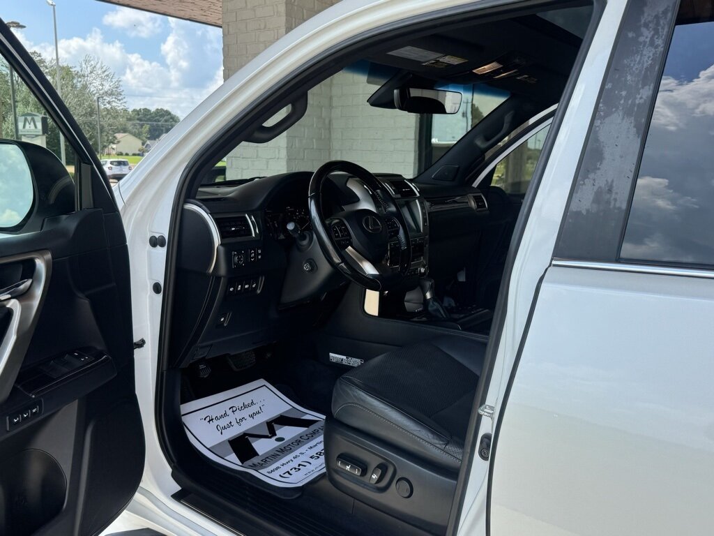 2020 Lexus GX 460 460 Luxury   - Photo 21 - Martin, TN 38237