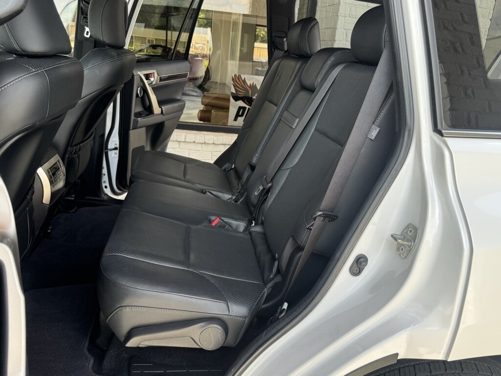 2020 Lexus GX 460 460 Luxury   - Photo 39 - Martin, TN 38237
