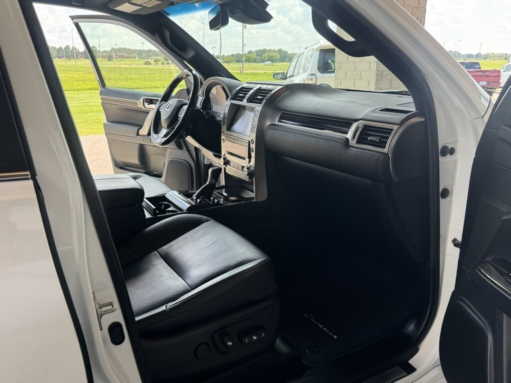 2020 Lexus GX 460 460 Luxury   - Photo 49 - Martin, TN 38237