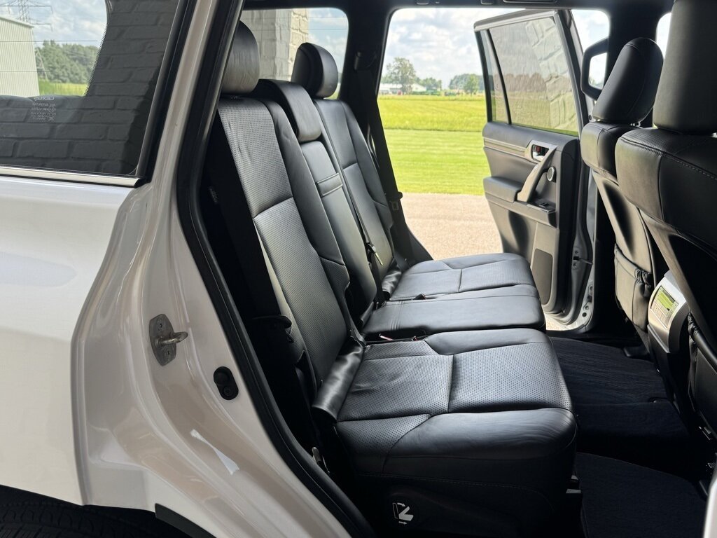 2020 Lexus GX 460 460 Luxury   - Photo 46 - Martin, TN 38237
