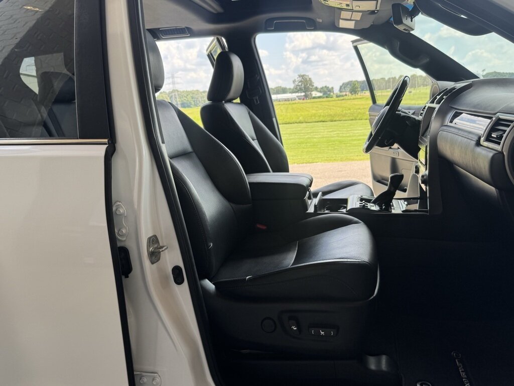 2020 Lexus GX 460 460 Luxury   - Photo 50 - Martin, TN 38237