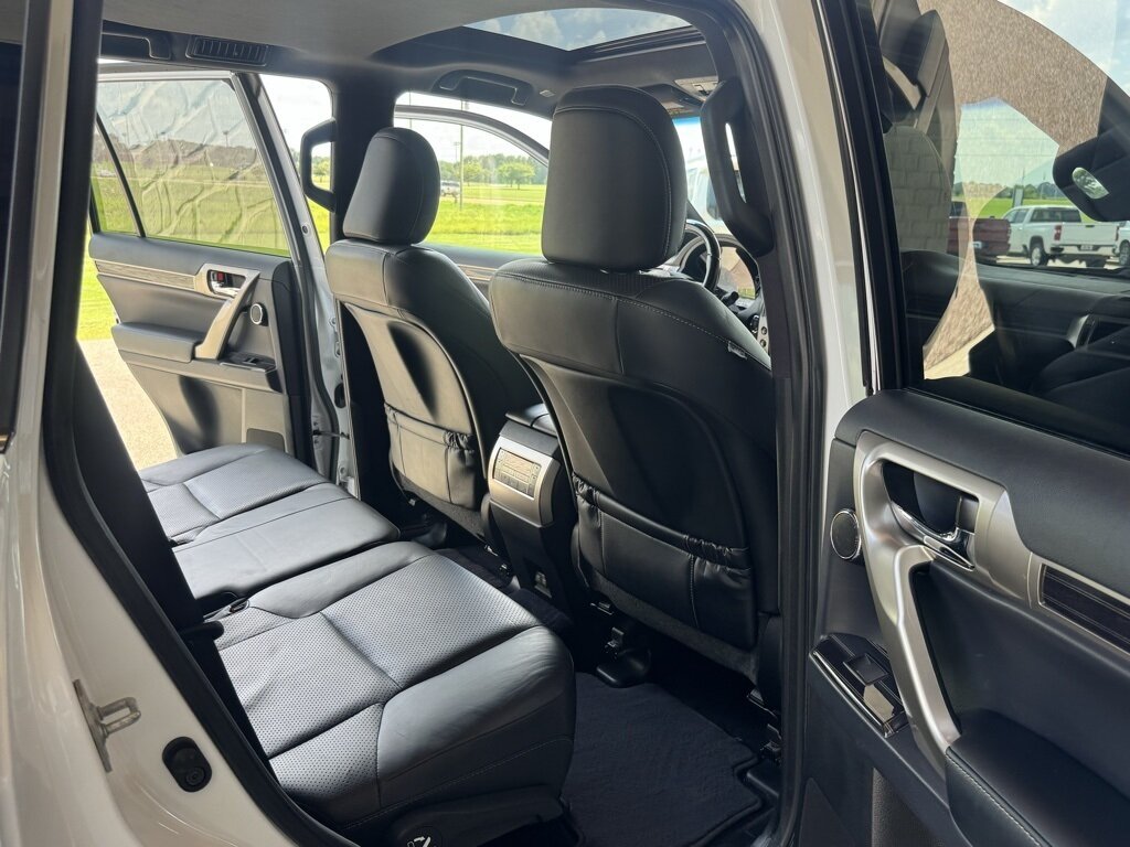 2020 Lexus GX 460 460 Luxury   - Photo 45 - Martin, TN 38237