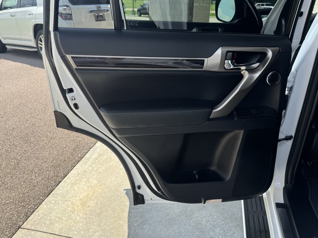2020 Lexus GX 460 460 Luxury   - Photo 40 - Martin, TN 38237