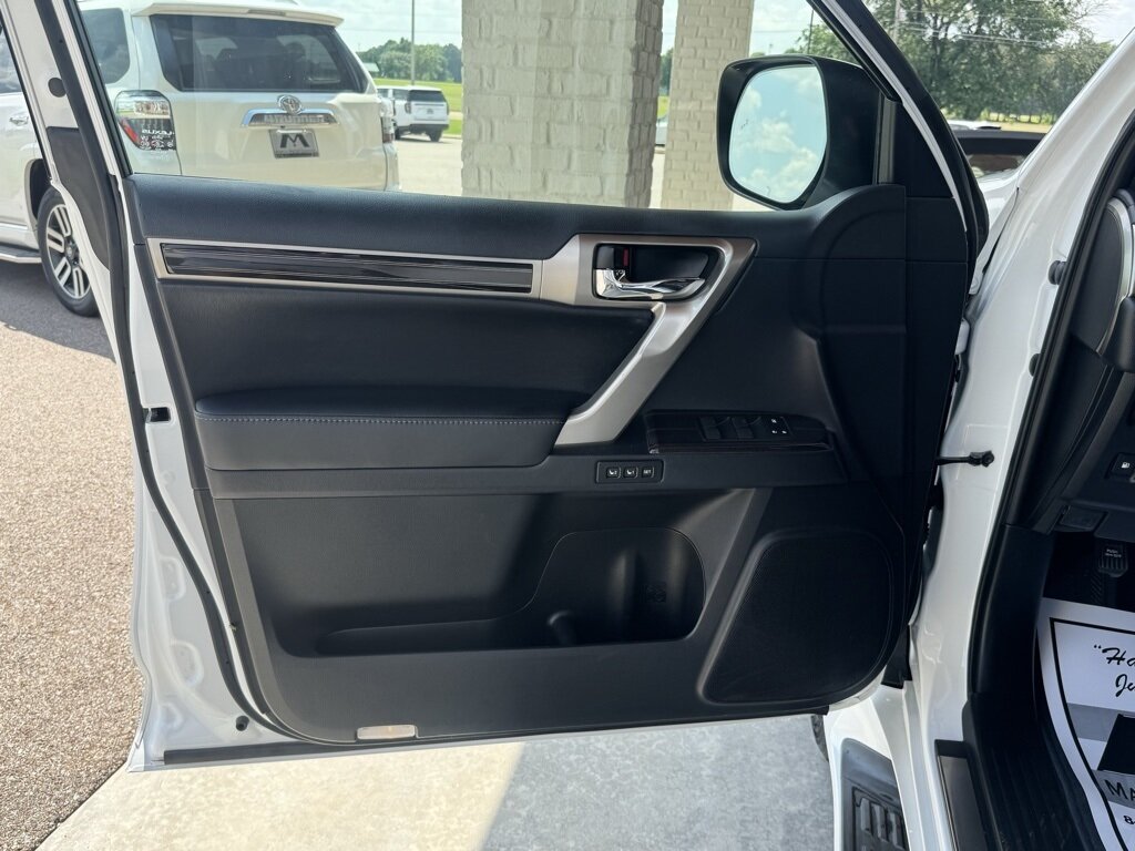 2020 Lexus GX 460 460 Luxury   - Photo 37 - Martin, TN 38237