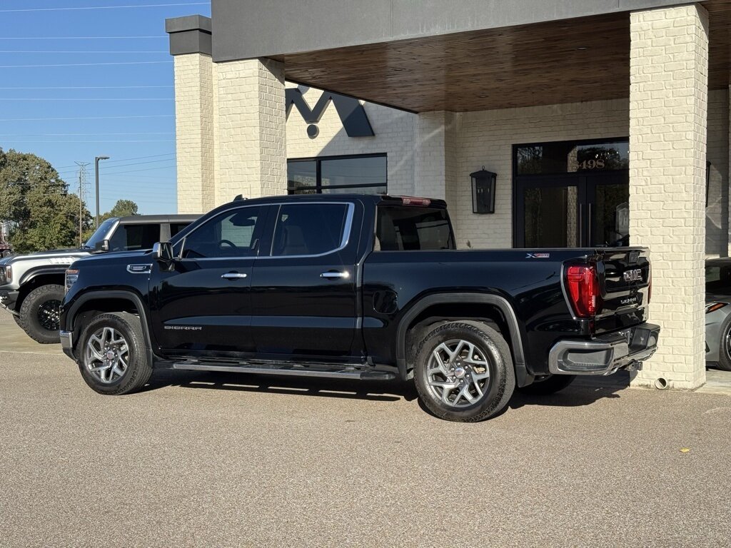 2023 GMC Sierra 1500 SLT   - Photo 9 - Martin, TN 38237