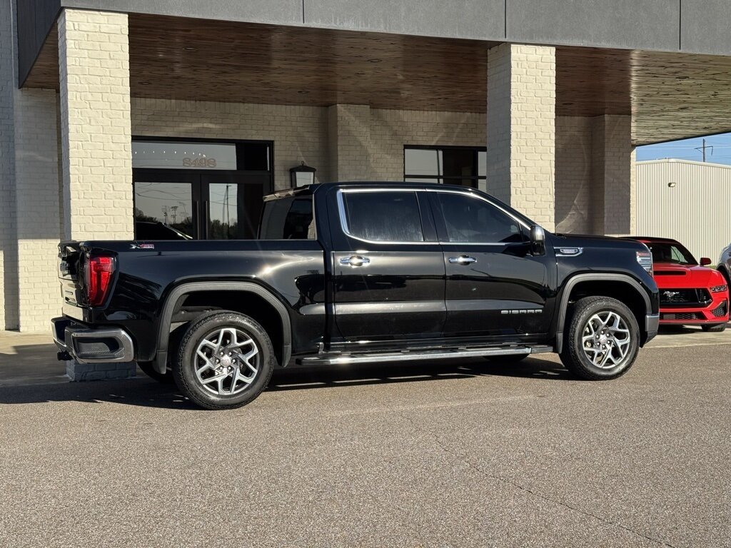 2023 GMC Sierra 1500 SLT   - Photo 15 - Martin, TN 38237