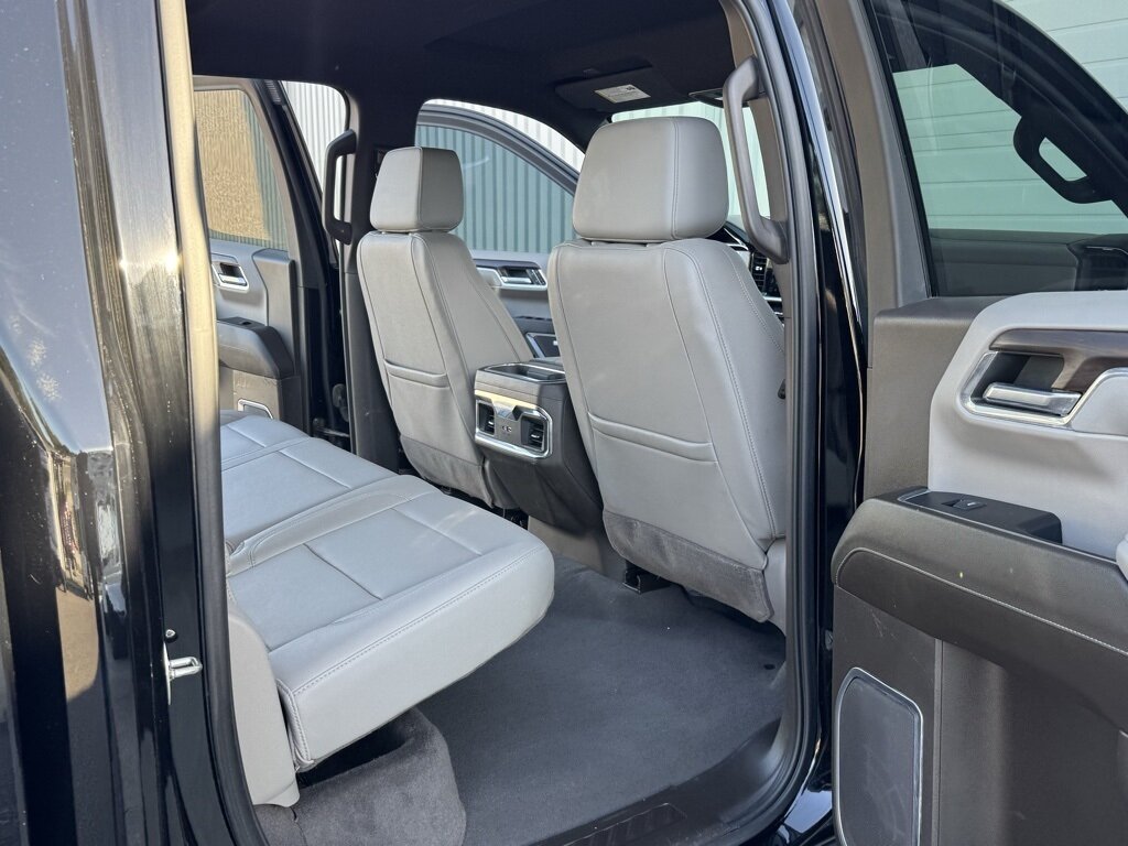 2023 GMC Sierra 1500 SLT   - Photo 41 - Martin, TN 38237