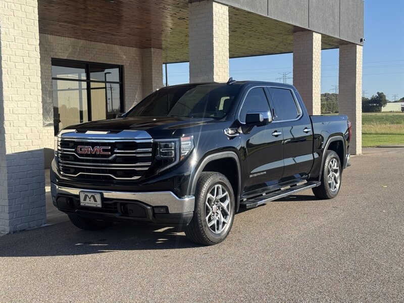 2023 GMC Sierra 1500 SLT   - Photo 3 - Martin, TN 38237