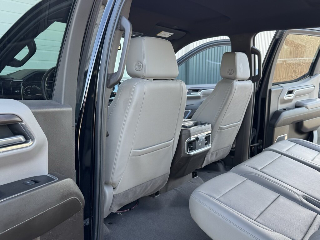 2023 GMC Sierra 1500 SLT   - Photo 38 - Martin, TN 38237