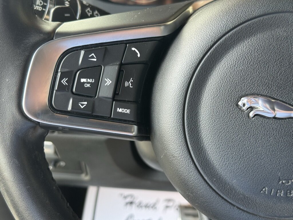 2020 Jaguar E-PACE Checkered Flag Edition - Photo 23 - Martin, TN 38237