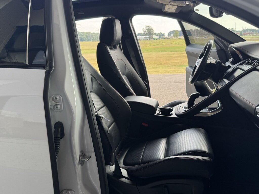 2020 Jaguar E-PACE Checkered Flag Edition - Photo 44 - Martin, TN 38237