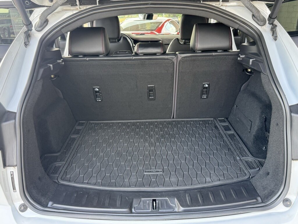 2020 Jaguar E-PACE Checkered Flag Edition - Photo 39 - Martin, TN 38237
