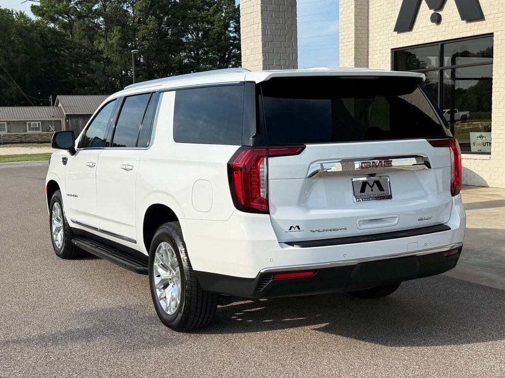 2023 GMC Yukon XL SLT   - Photo 8 - Martin, TN 38237