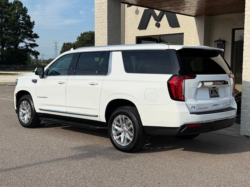2023 GMC Yukon XL SLT   - Photo 7 - Martin, TN 38237