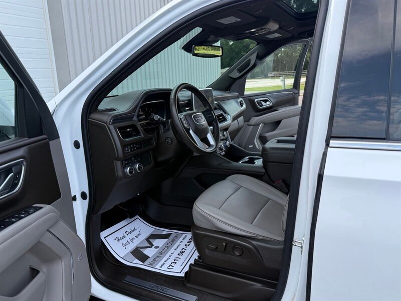 2023 GMC Yukon XL SLT  