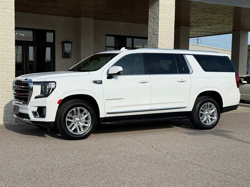 2023 GMC Yukon XL SLT   - Photo 4 - Martin, TN 38237