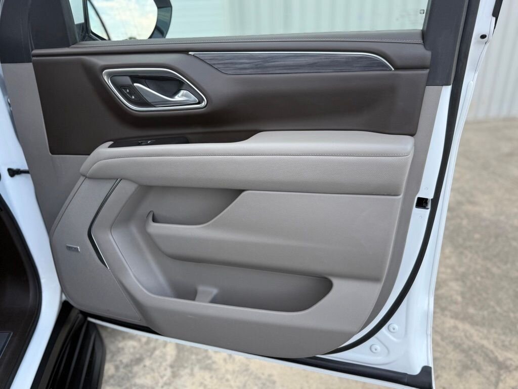 2023 GMC Yukon XL SLT   - Photo 44 - Martin, TN 38237