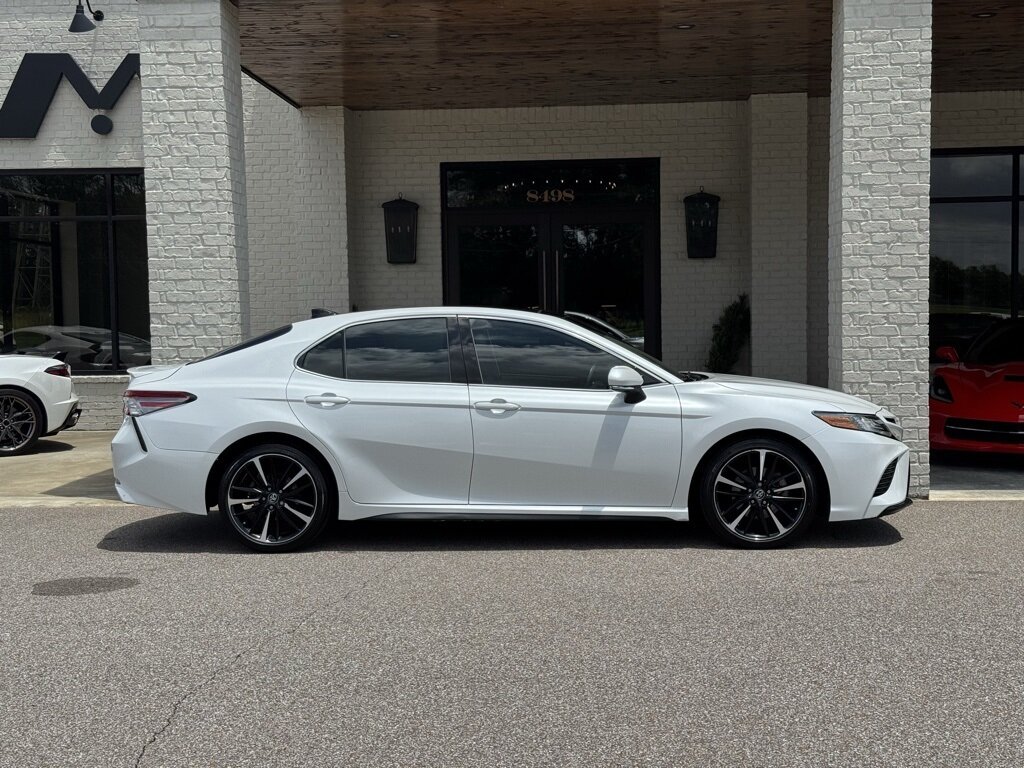 2019 Toyota Camry XSE - Photo 16 - Martin, TN 38237